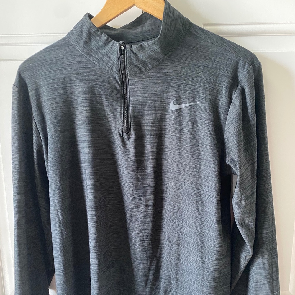 Nike Dri Fit Mens Small pullover